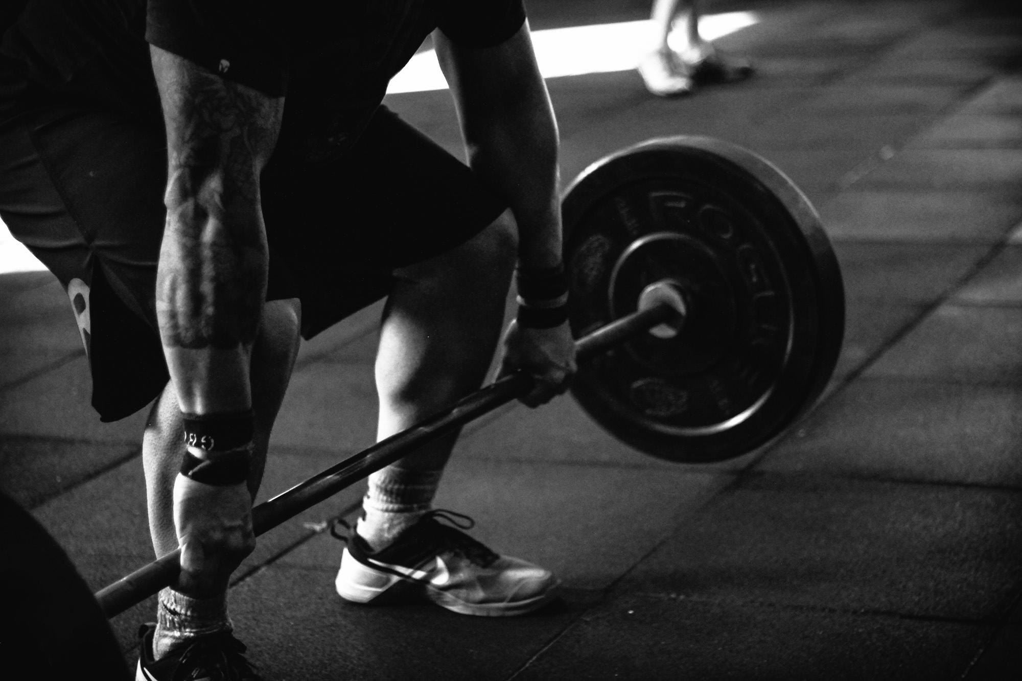 Man on testosterone replacement therapy working out at the gym